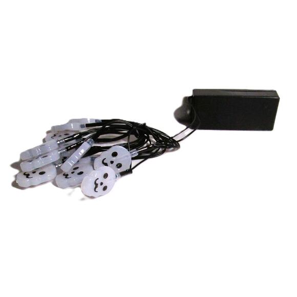 Halloween Season LED Skull String Lights 4.3 ft long 12 bulbs Indoor Battery - Picture 4 of 4